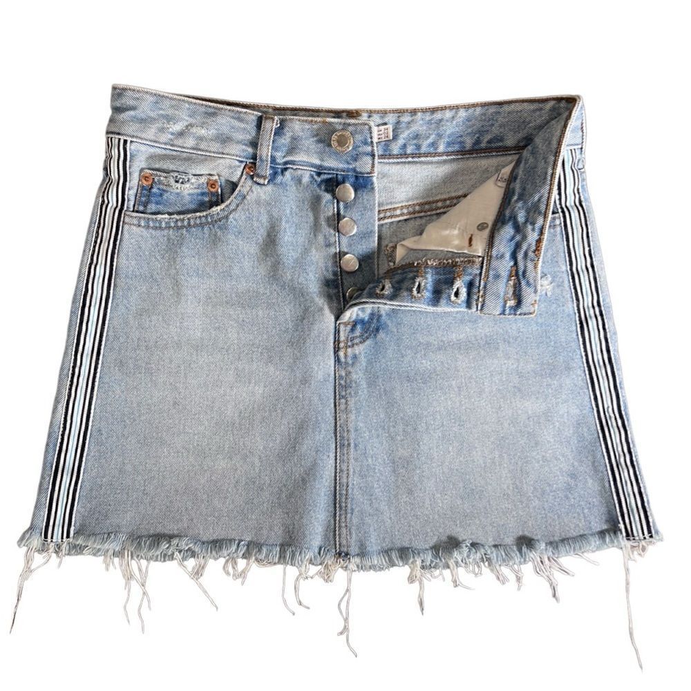 Bershka denim mini jean skirt distressed size 2